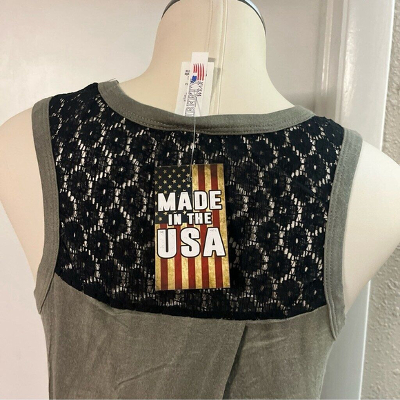 Biker tank top embossed w sequins and lace by Liberty - Picture 6 of 12